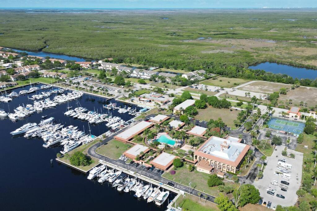 Ferienwohnung Marina Getaway On The Water! North North Naples Exterior foto