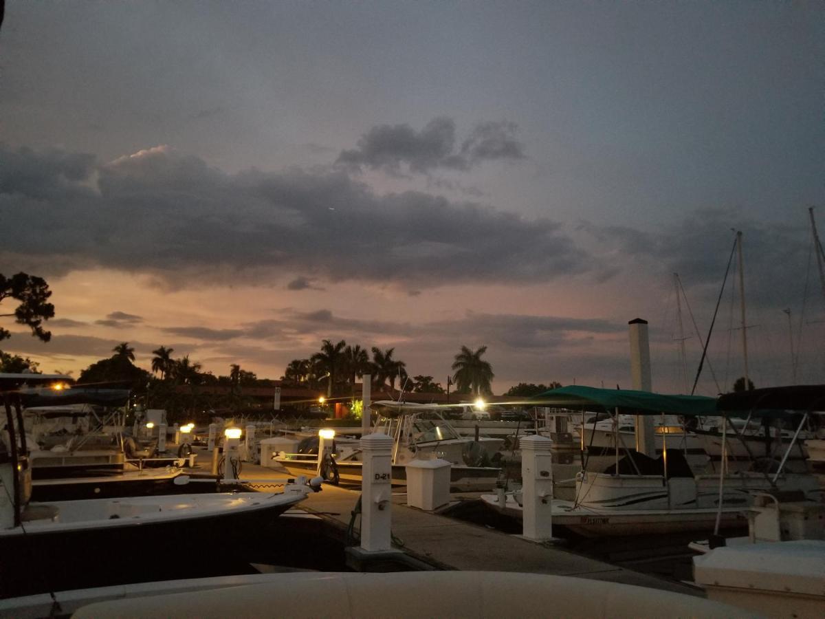 Ferienwohnung Marina Getaway On The Water! North North Naples Exterior foto